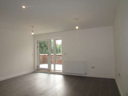 Scampton House, St Albans, Image 3