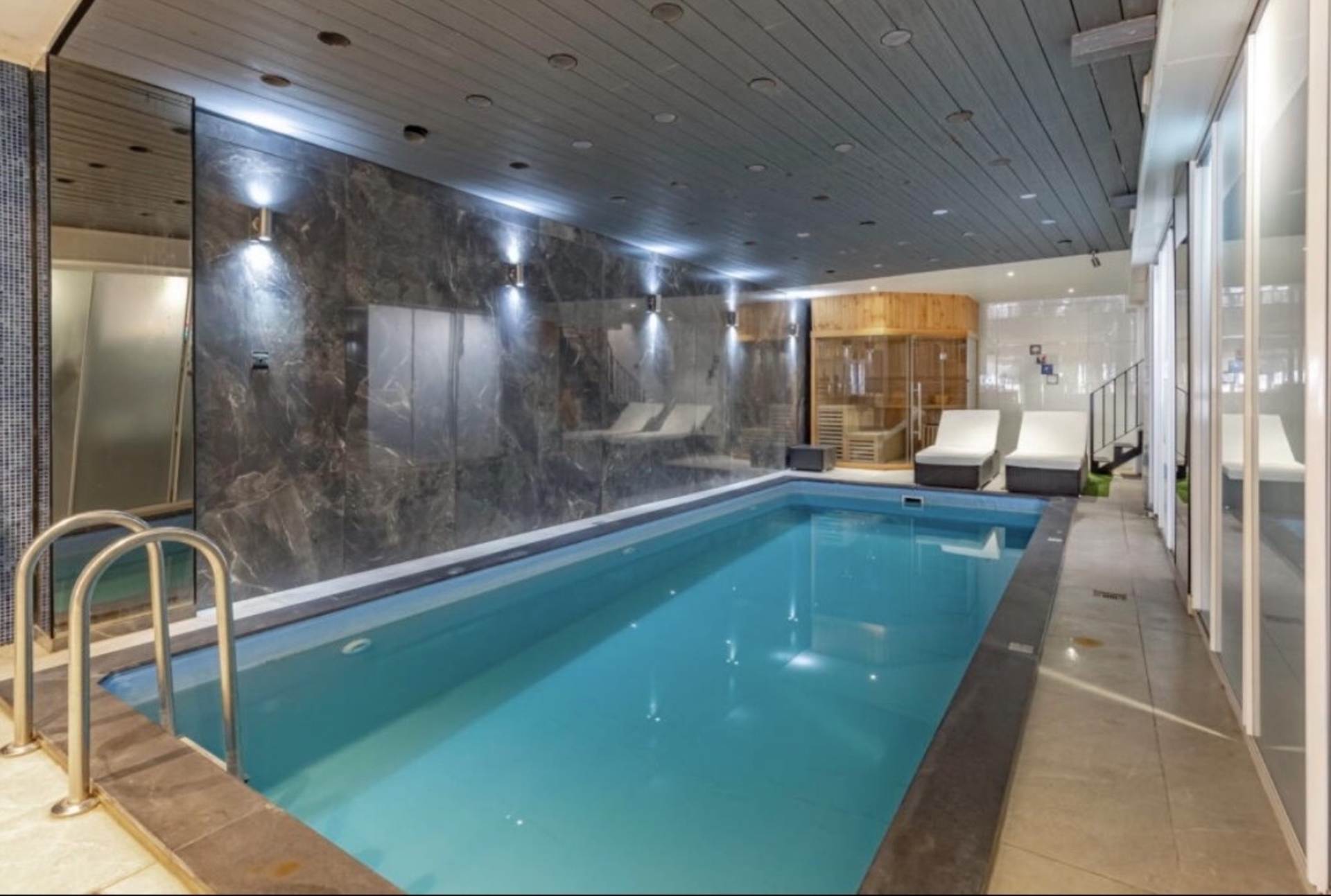 Dollis Hill Lane, London, Image 5