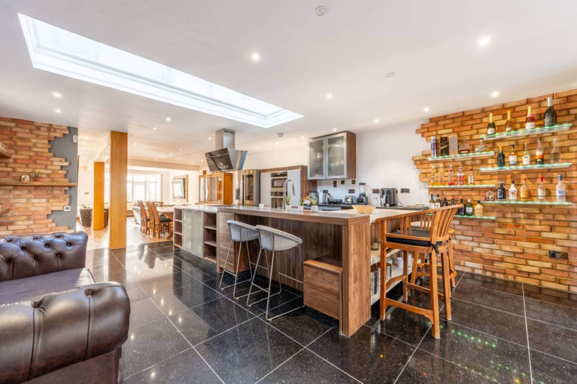 Dollis Hill Lane, London, Image 9