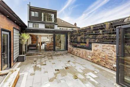 Dollis Hill Lane, London, Image 16