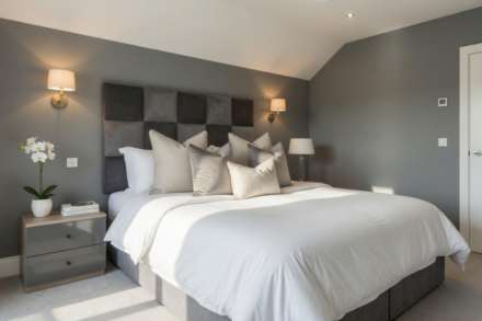 Aldenham Avenue, Radlett, Image 8