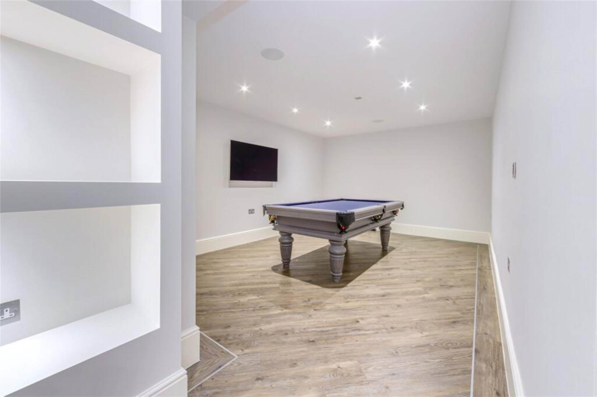 The Stables, Elstree, Image 12