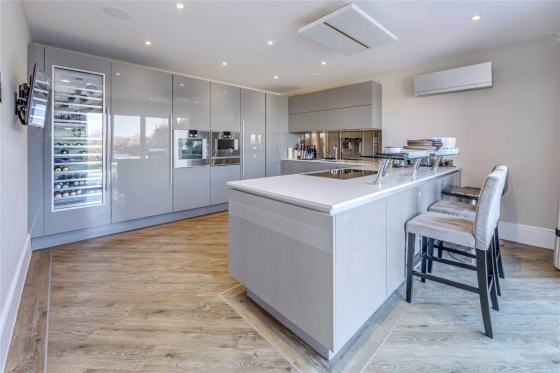 The Stables, Elstree, Image 7