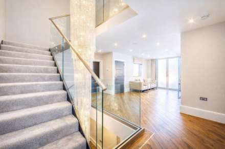 The Stables, Elstree, Image 10