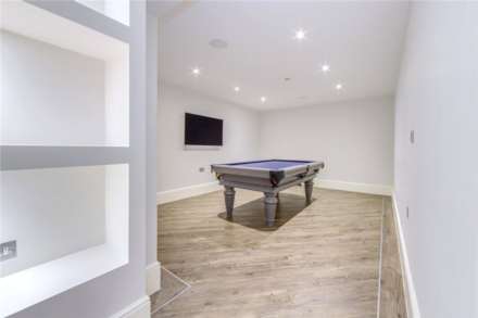 The Stables, Elstree, Image 12