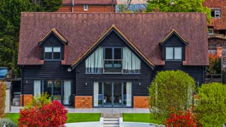 The Stables, Elstree, Image 15