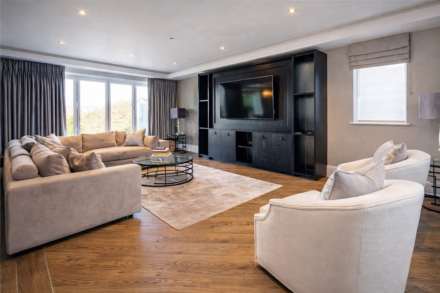 The Stables, Elstree, Image 2