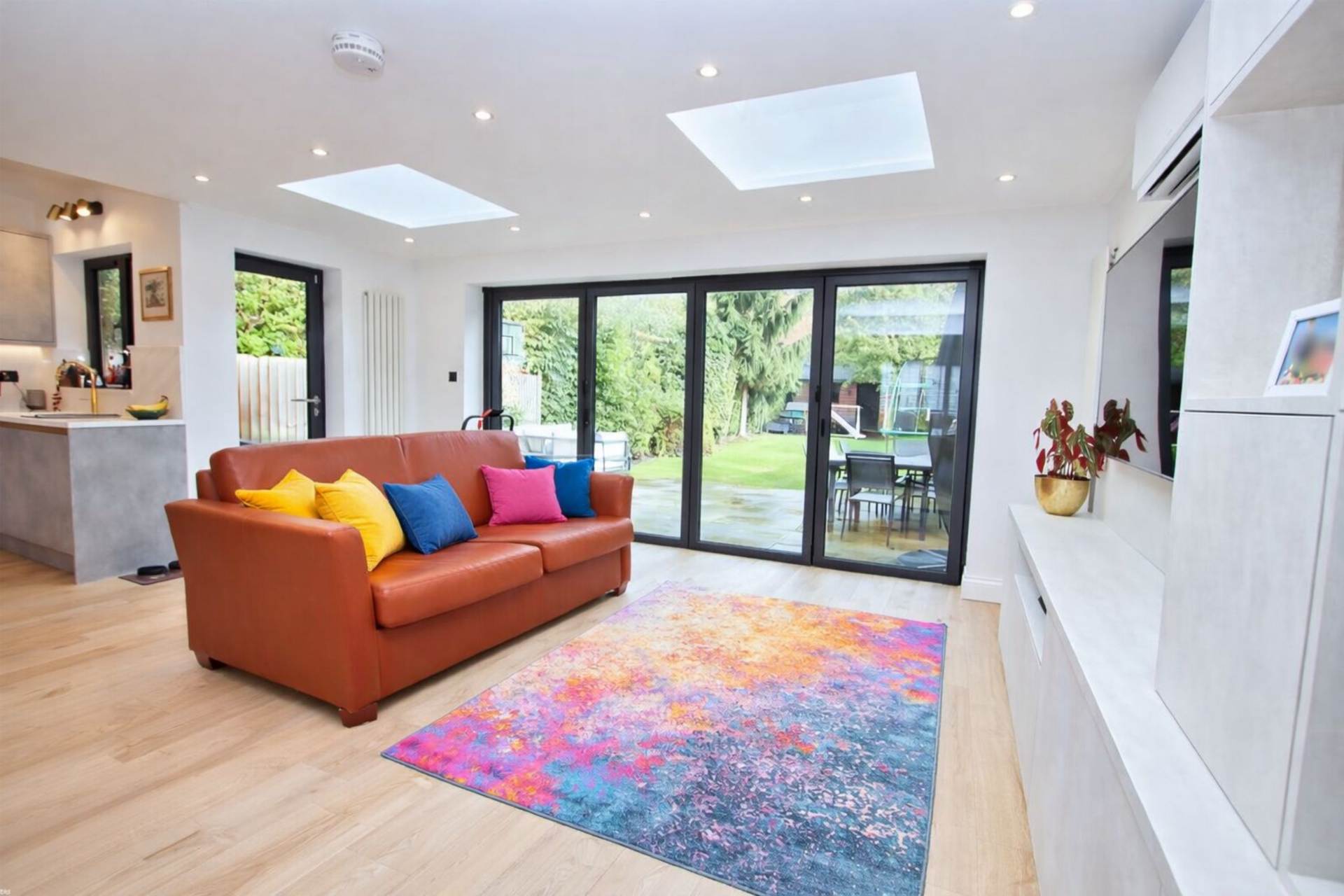 Bullhead Road, Borehamwood, Image 6