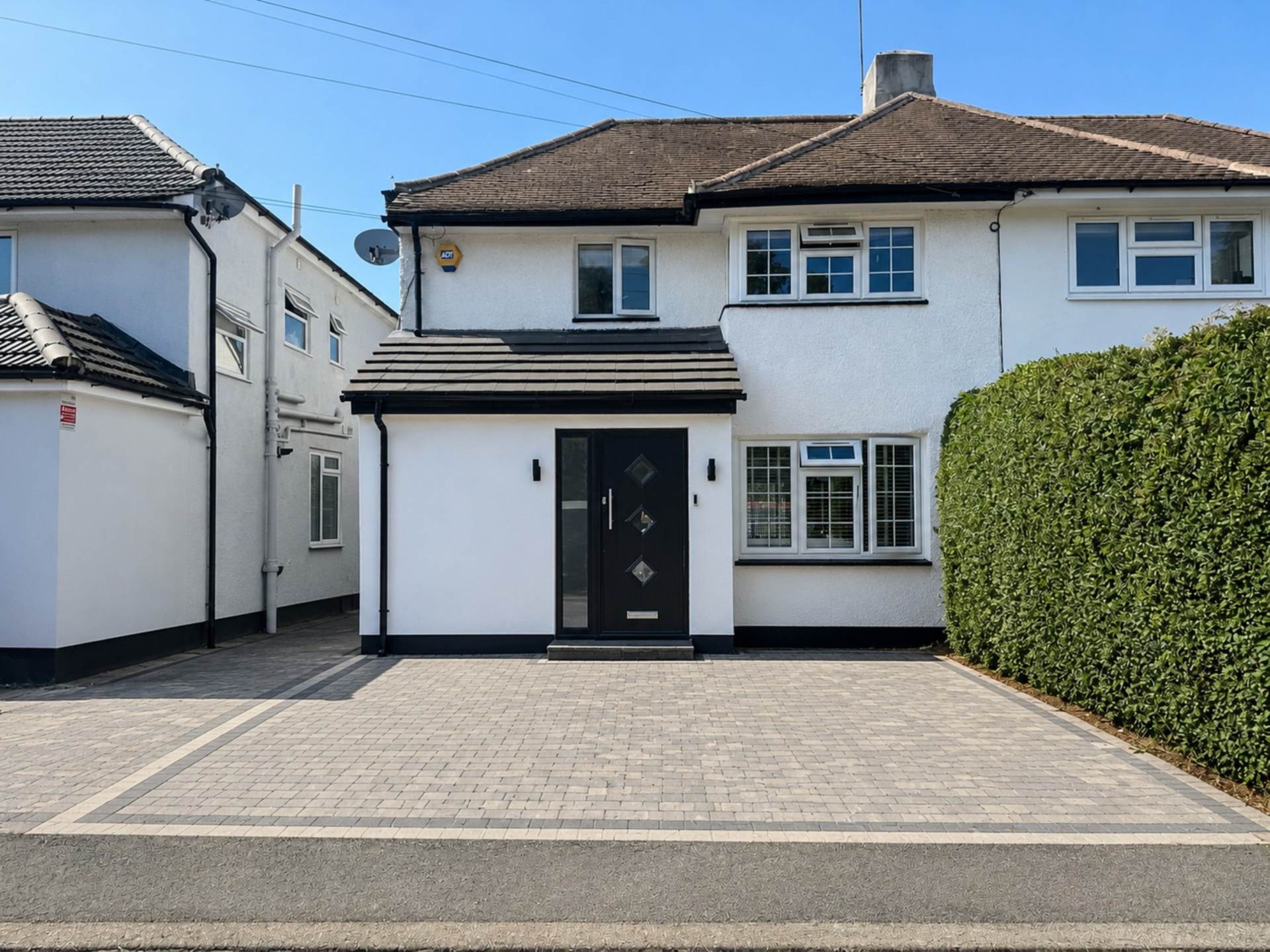 Mildred Avenue, Borehamwood, Image 14