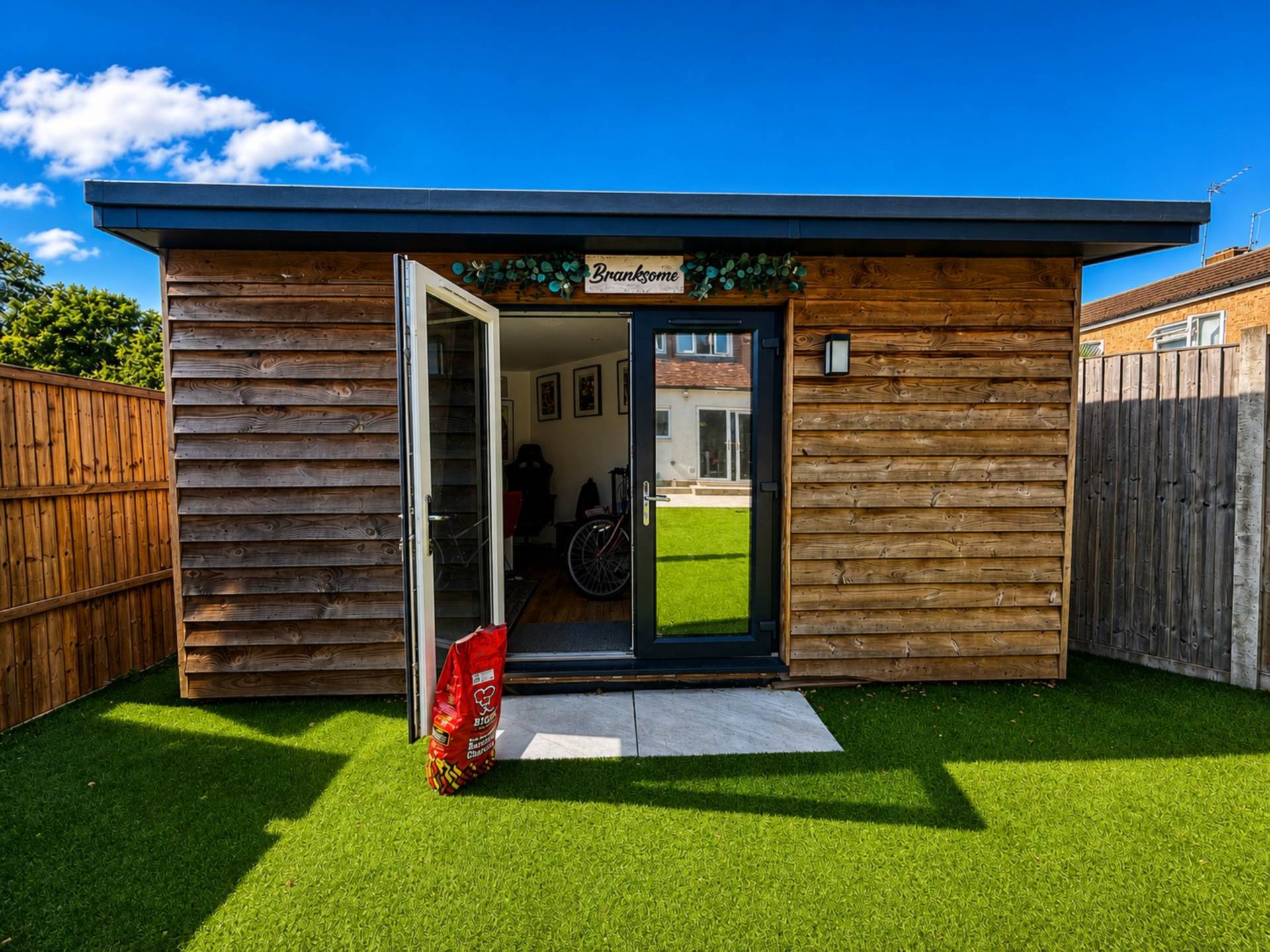 Mildred Avenue, Borehamwood, Image 16