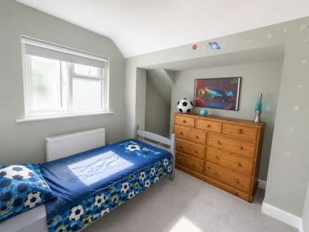 Mildred Avenue, Borehamwood, Image 12