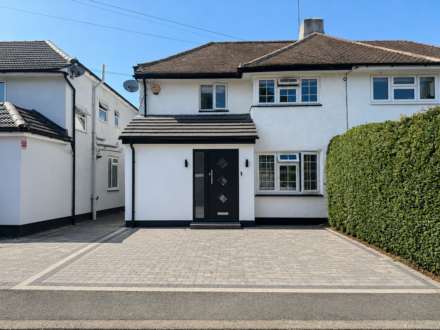 Mildred Avenue, Borehamwood, Image 14