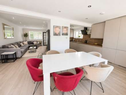 Mildred Avenue, Borehamwood, Image 15