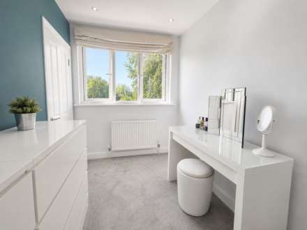 Mildred Avenue, Borehamwood, Image 7