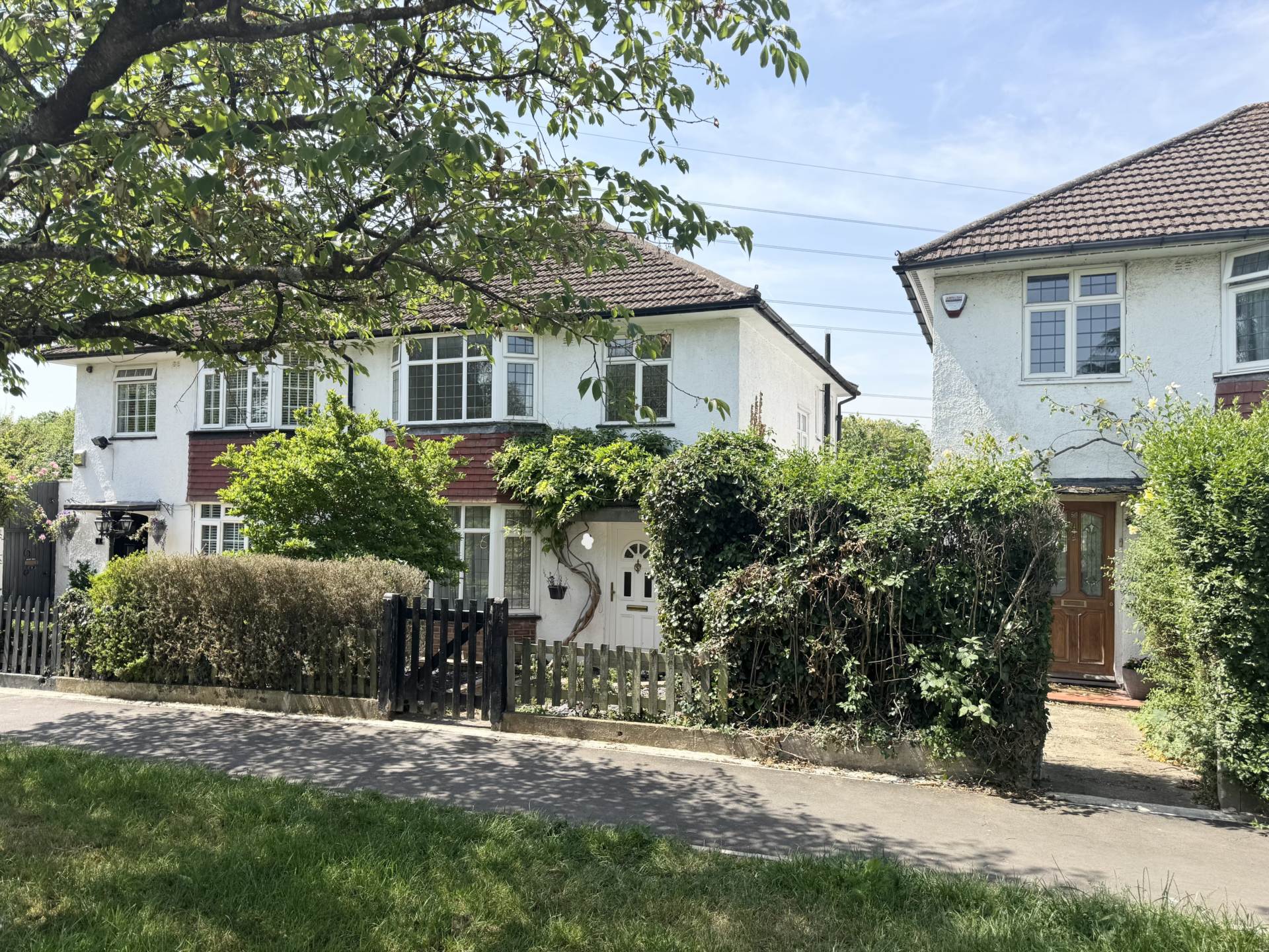 Sullivan Way, Elstree, Image 1