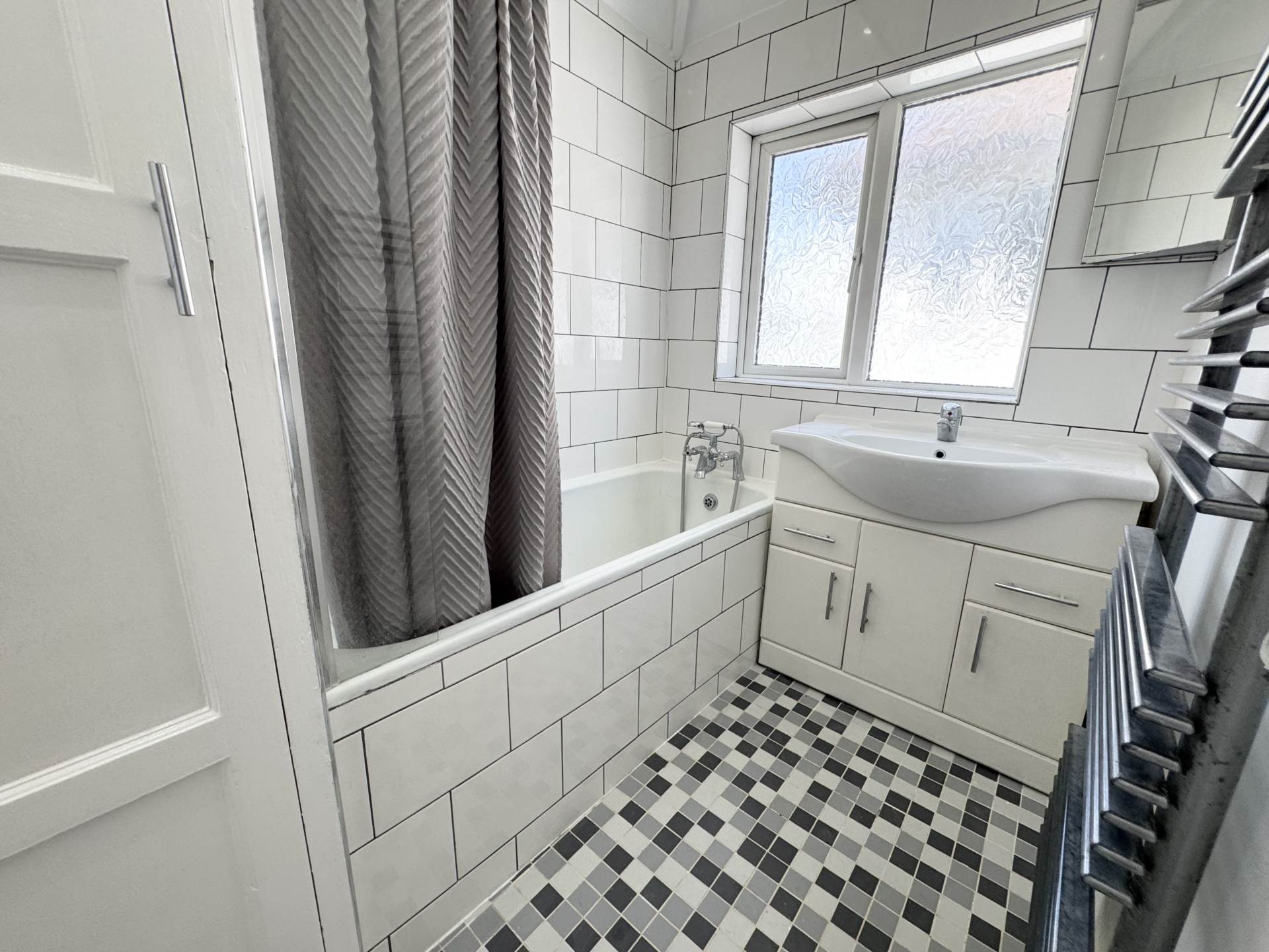 Sullivan Way, Elstree, Image 15