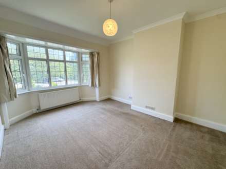 Sullivan Way, Elstree, Image 7