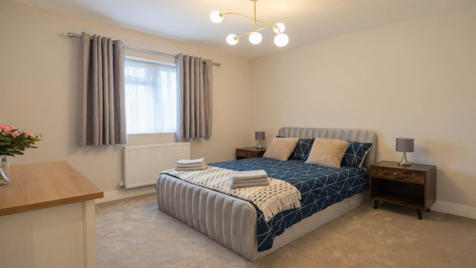 Sturgess Avenue, London, Image 10