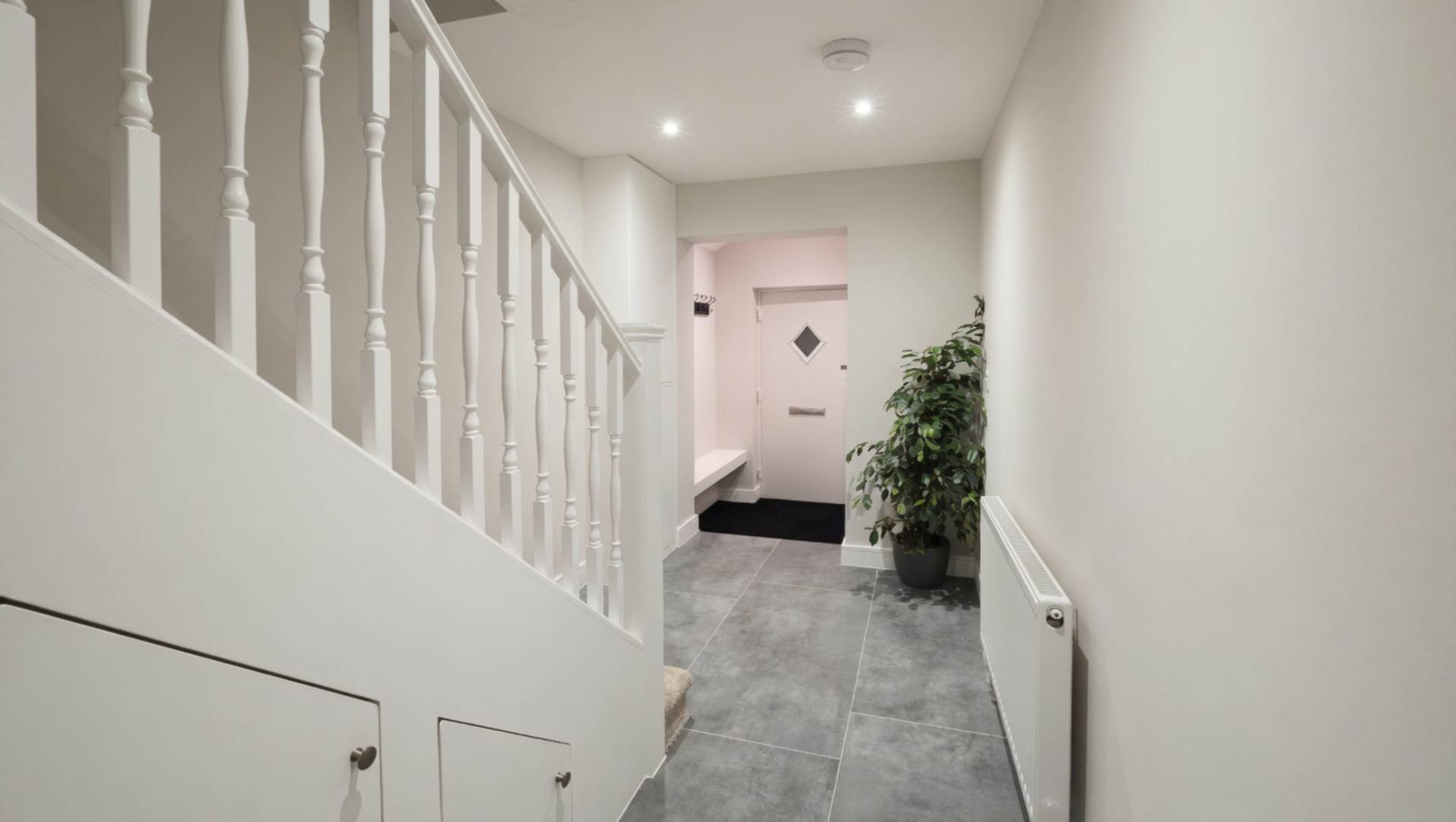 Sturgess Avenue, London, Image 6