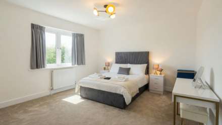 Sturgess Avenue, London, Image 9