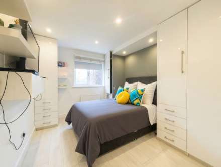 Bradbury Close, Borehamwood, Image 6