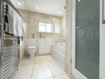 Bradbury Close, Borehamwood, Image 7