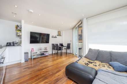 Flower Lane, Mill Hill, Image 2