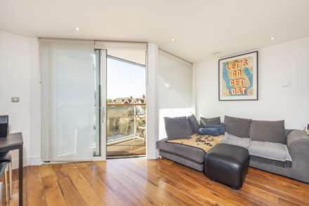 Flower Lane, Mill Hill, Image 3