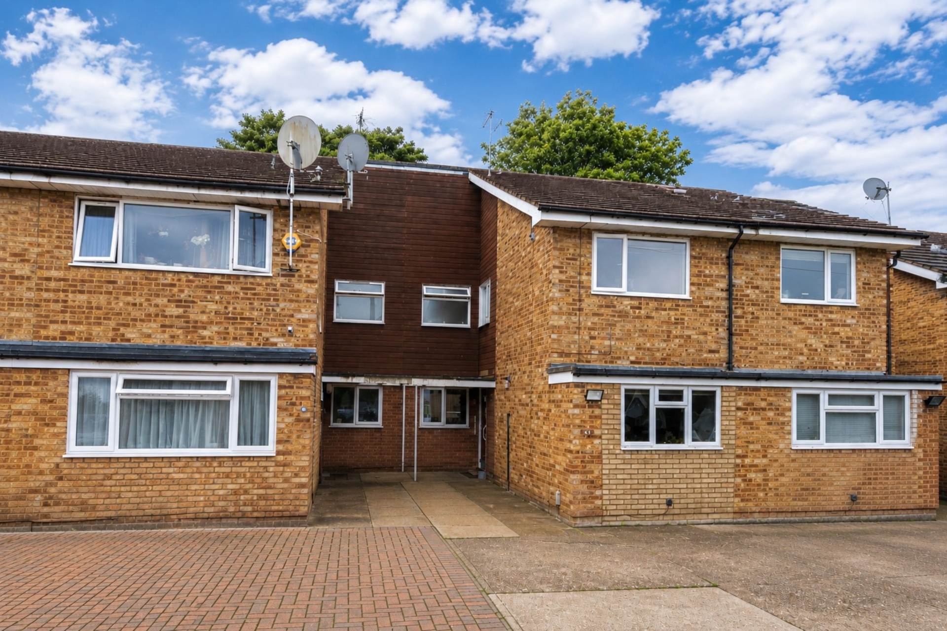 Kingsley Avenue, Borehamwood, Image 6