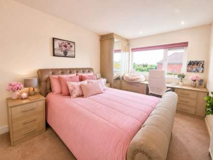 Kingsley Avenue, Borehamwood, Image 9