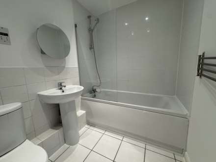 Whitehall Close, Borehamwood, Image 12