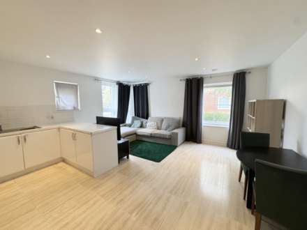 Whitehall Close, Borehamwood, Image 2