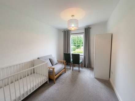 Whitehall Close, Borehamwood, Image 4