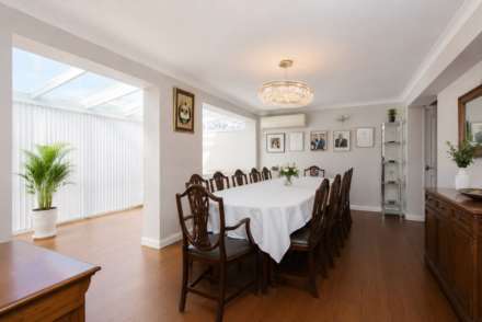 Anthony Road, Borehamwood, Image 2