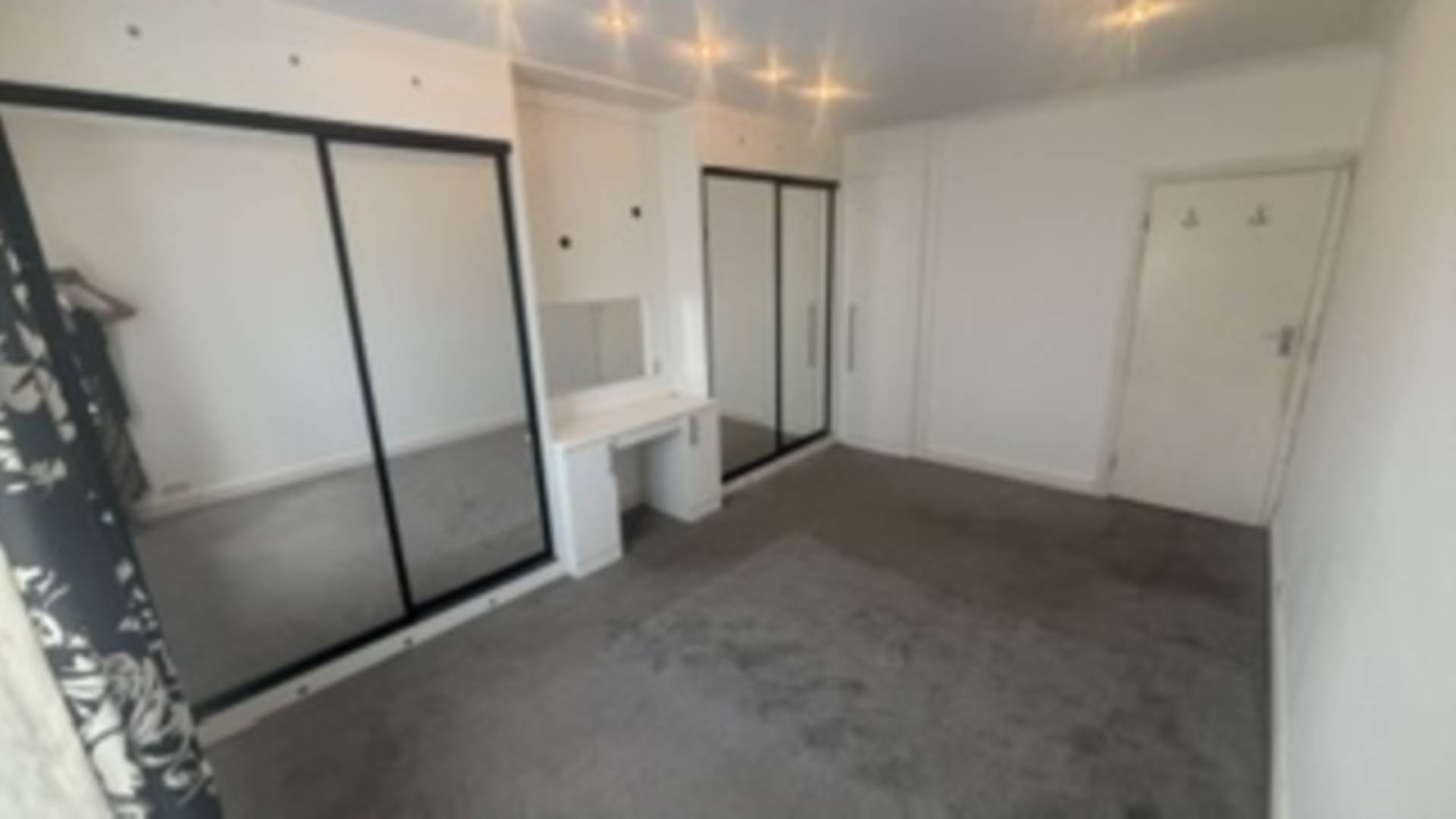Hollywood Court, Elstree, Image 10