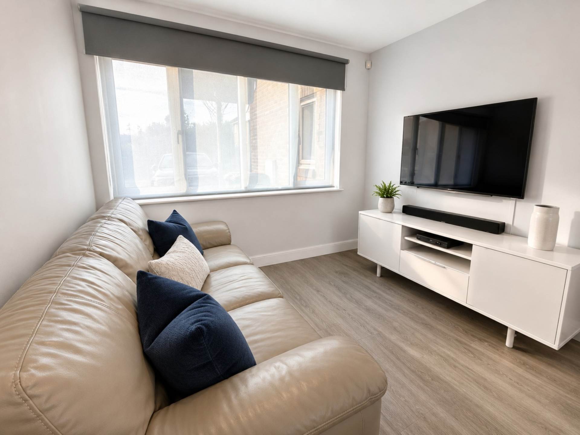 Robeson Way, Borehamwood, Image 3