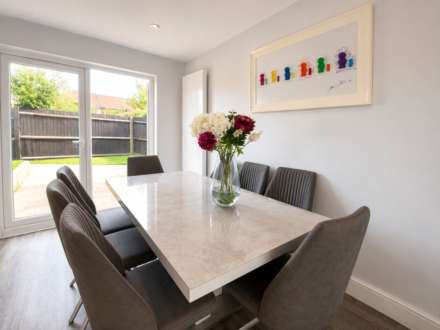 Robeson Way, Borehamwood, Image 8