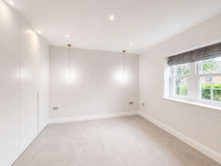 Spencer Close, Radlett, Image 2