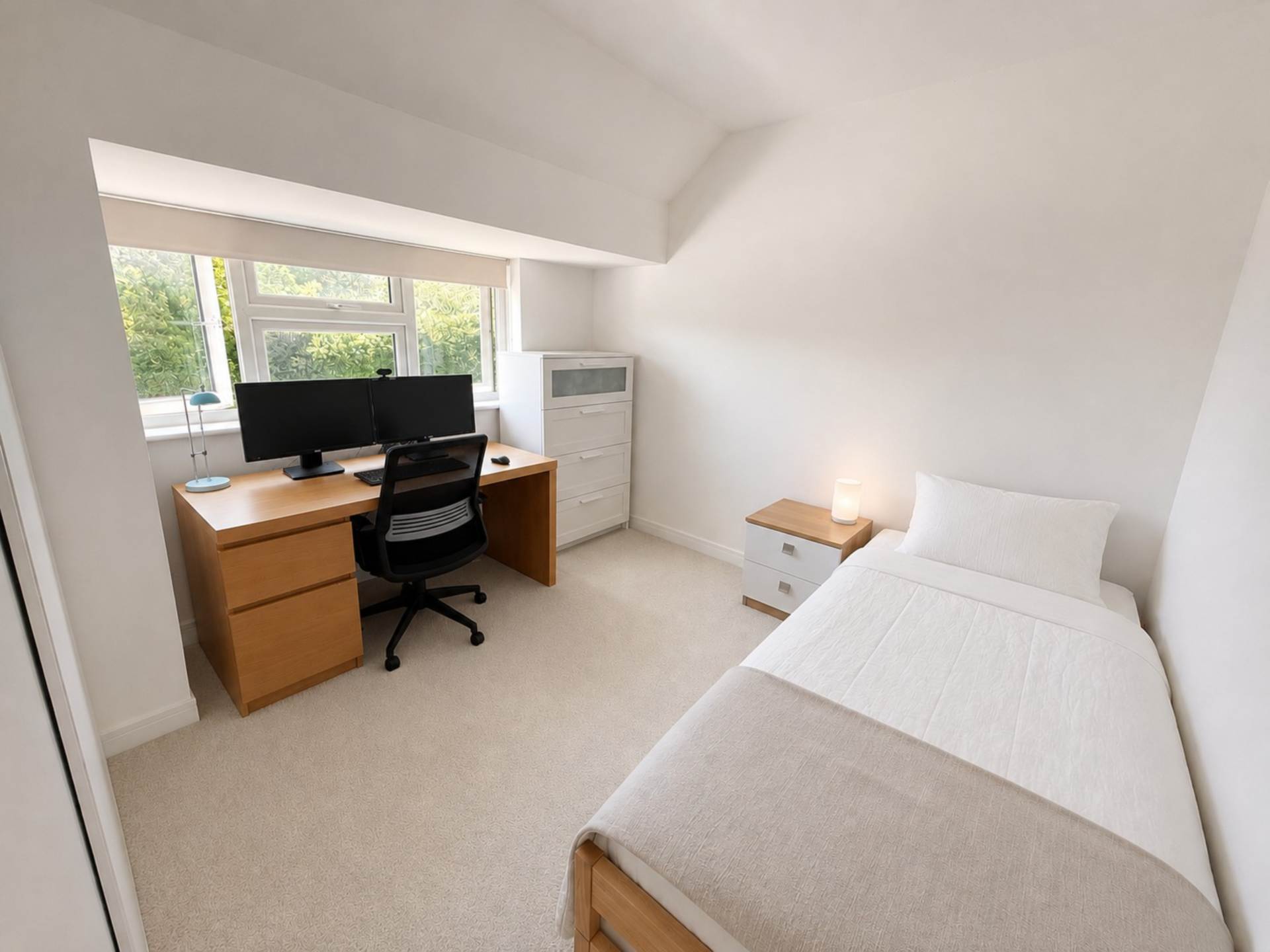 Mildred Avenue, Borehamwood, Image 10