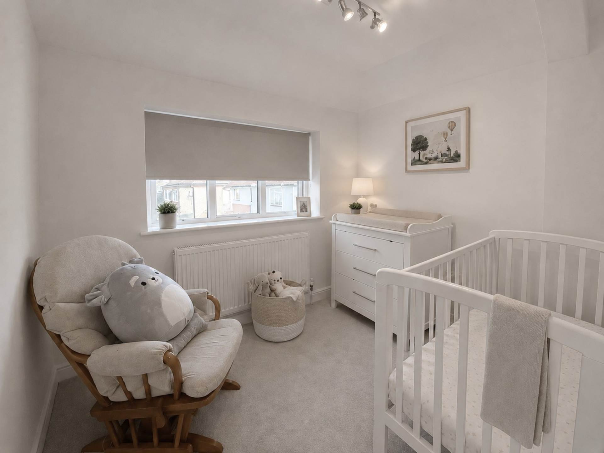 Mildred Avenue, Borehamwood, Image 12