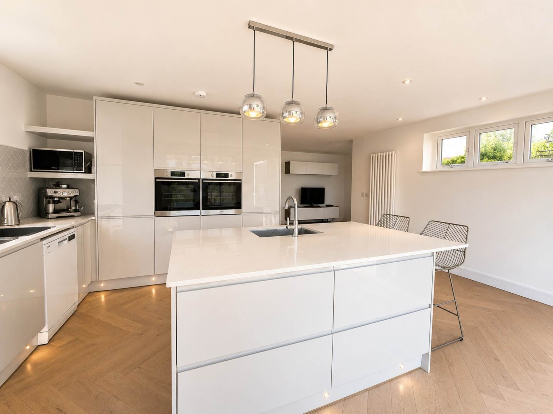 Mildred Avenue, Borehamwood, Image 5
