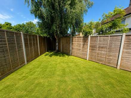Mildred Avenue, Borehamwood, Image 2