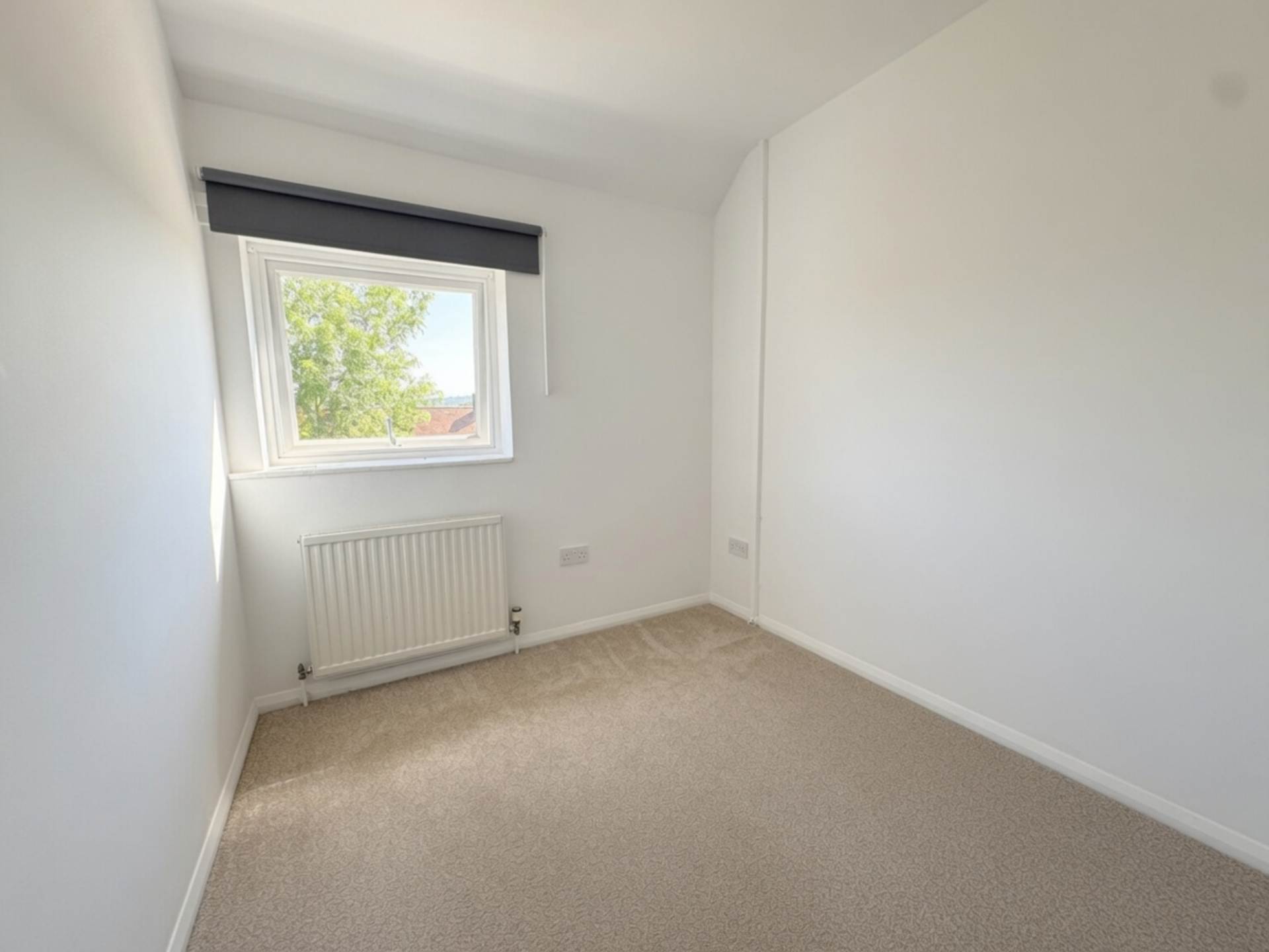 Reston Path, Borehamwood, Image 8