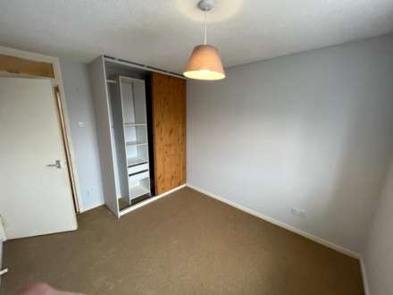 Springwood Crescent, Edgware, Image 3