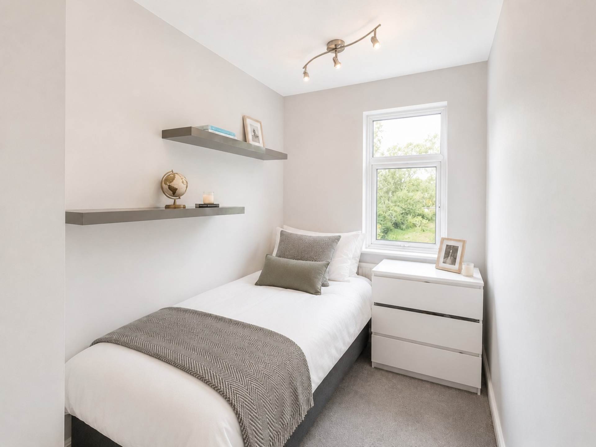 Deacons Hill Road, Elstree, Image 5
