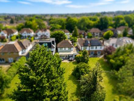 Deacons Hill Road, Elstree, Image 9