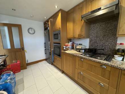 Wilcox Close, Borehamwood, Image 2