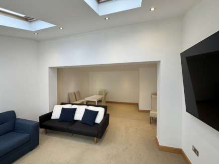 Wilcox Close, Borehamwood, Image 3