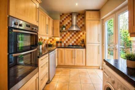 FELTON CLOSE, Image 2