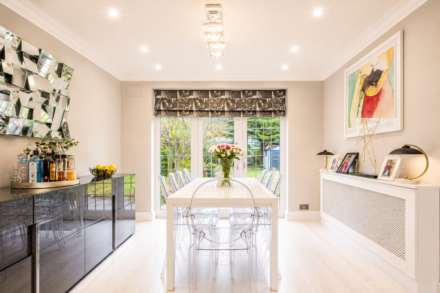 Thornbury Gardens, Borehamwood, Image 3